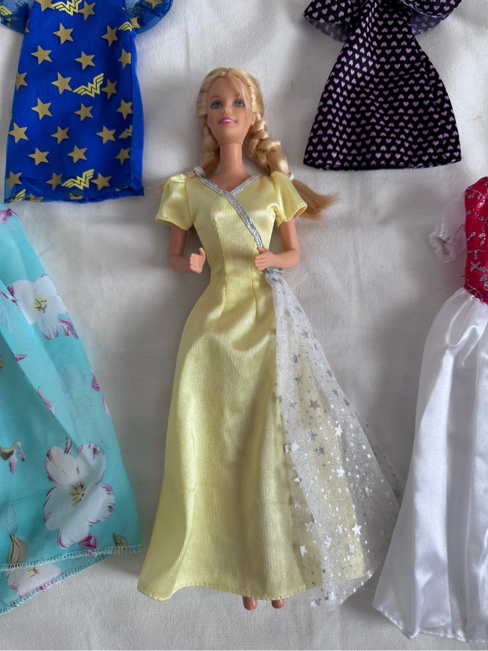 Barbie Doll Clothes Lot Dresses Shoes Accessories Fashion Wardrobe Bundle 20+pc - Picture 6 of 11